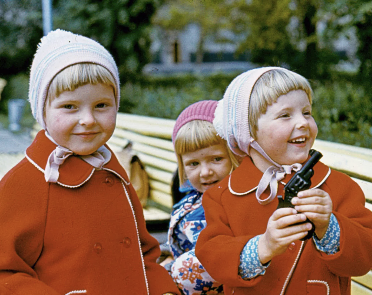 Анимированное семейное фото: нейросеть создала живое 5-секундное видео