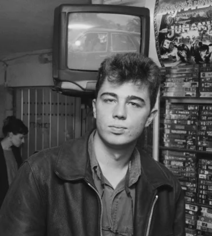 Оживленный портрет: AI добавила моргание и движения глаз в видео